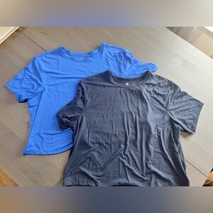 All in Motion Black and Blue Cropped Shirts